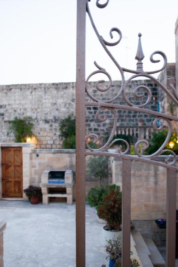 Għarb21 A别墅 外观 照片