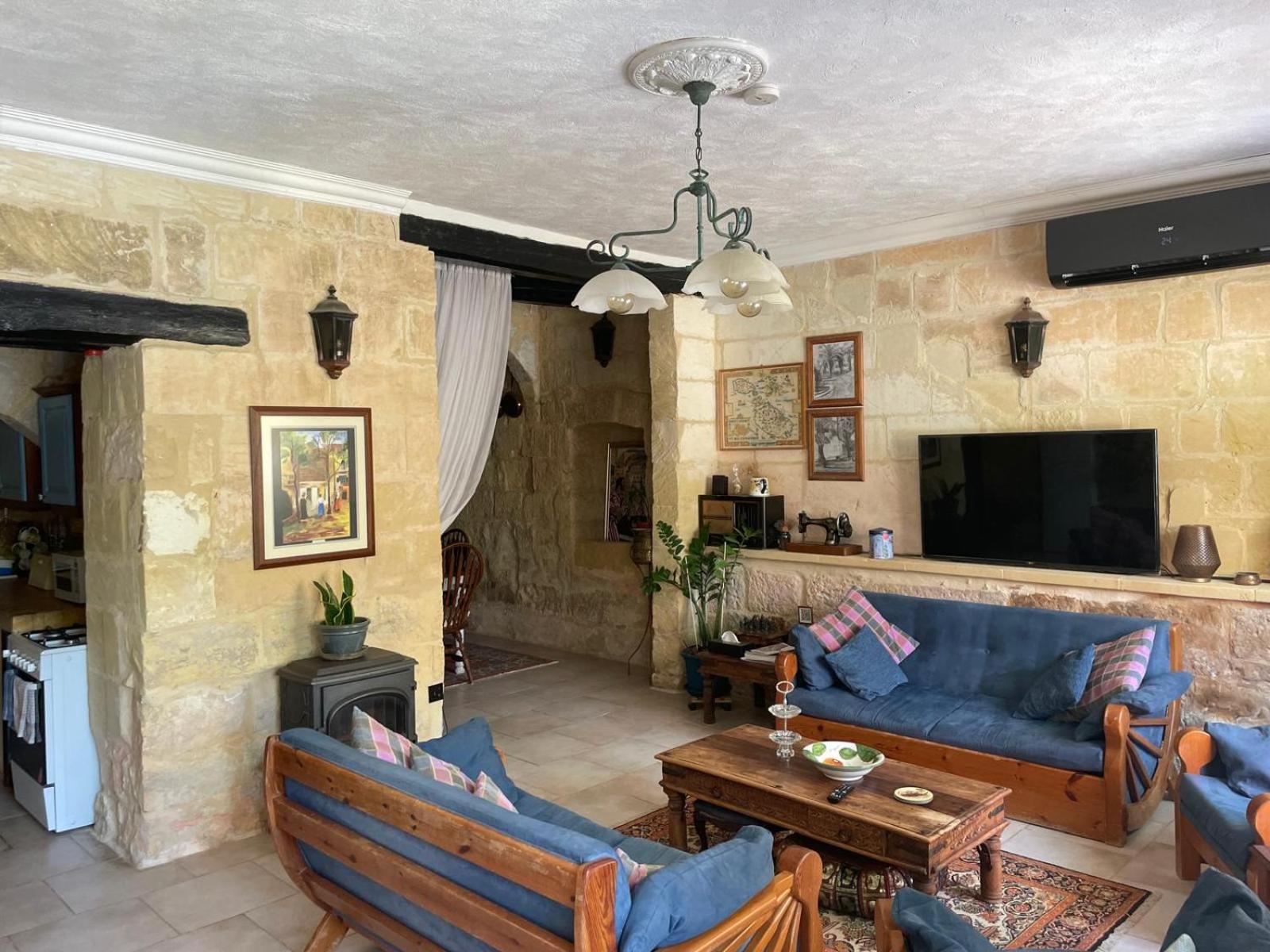 Għarb21 A别墅 外观 照片